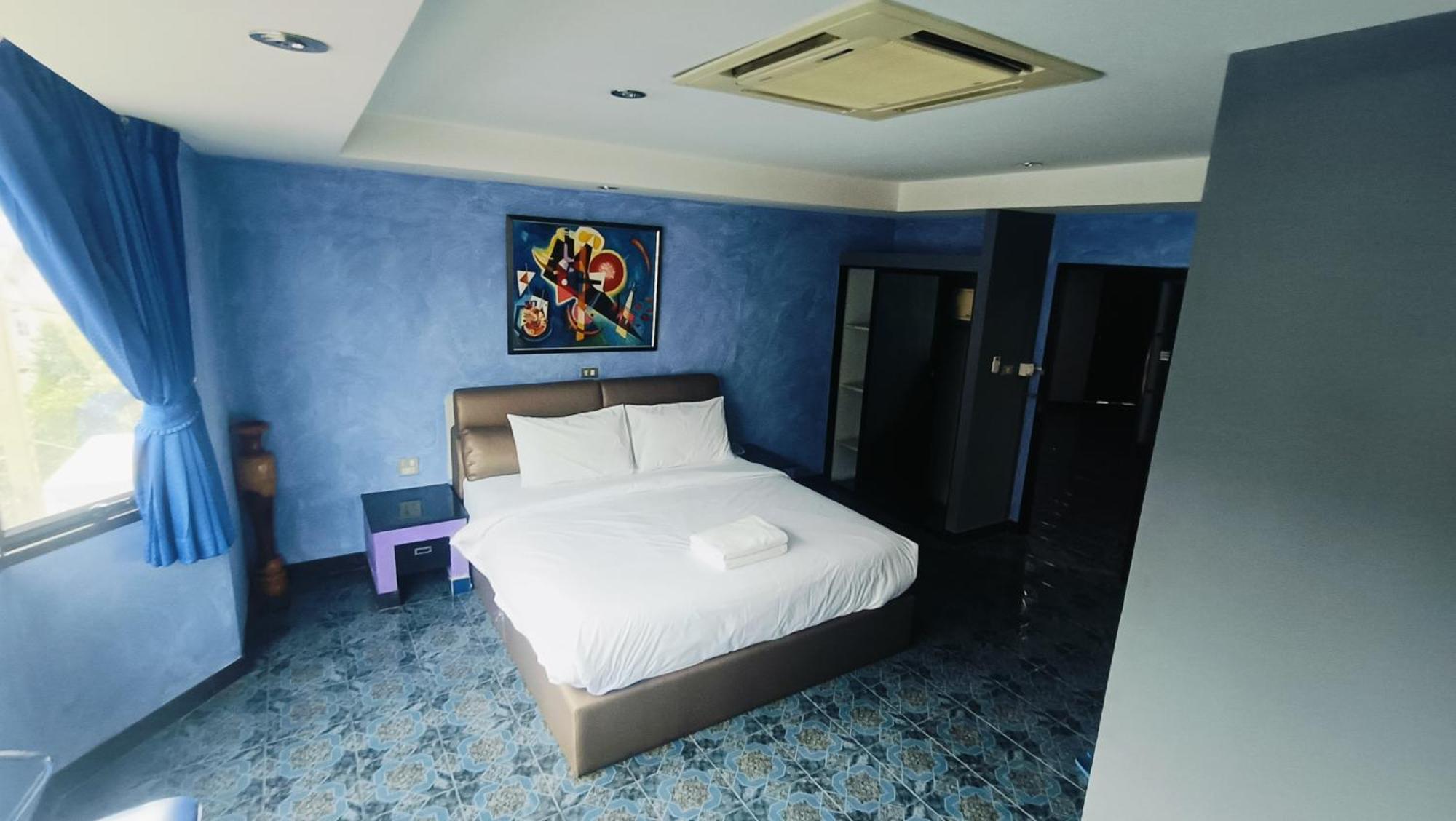 Koenig Hotel Pattaya Near Walking Street Dış mekan fotoğraf