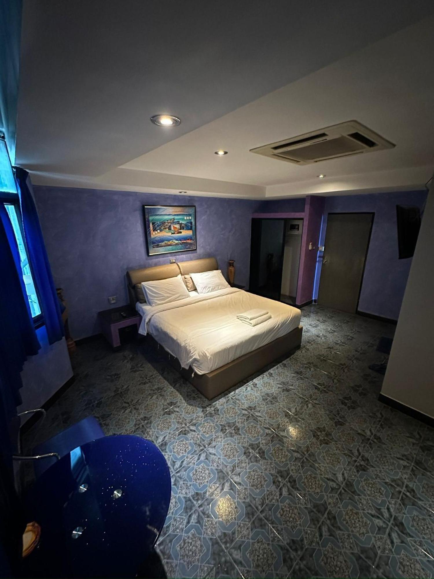 Koenig Hotel Pattaya Near Walking Street Dış mekan fotoğraf